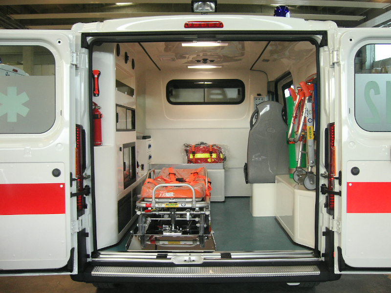 Ambulance 1 (10)